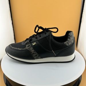 Michael Michael Kors Women’s Allie Trainers Sneakers. New